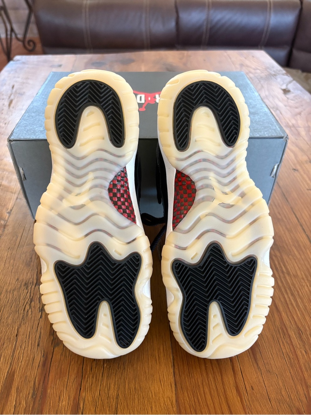 Air Jordan 11 Retro Low (GS) Sneakers in Black, Gym Red, White, and Sail, NEW - Picture 5 of 9
